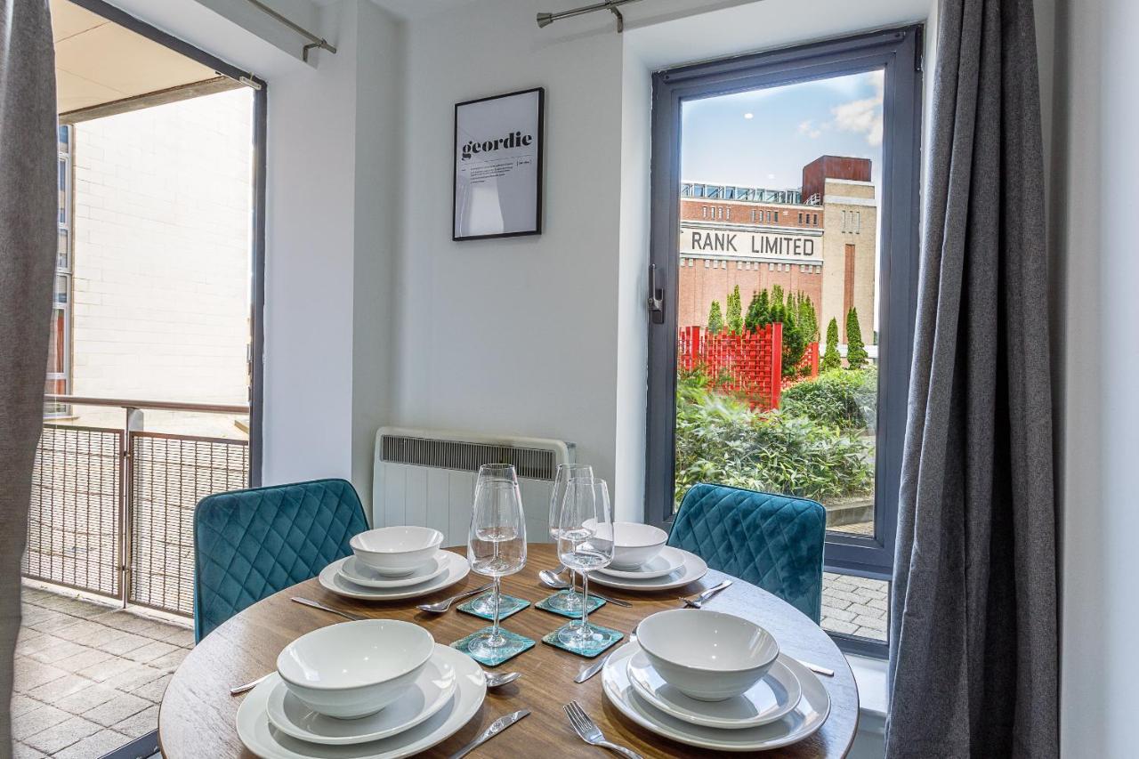 Boutique Quayside Apartment - Free Parking 泰恩河畔纽卡斯尔 外观 照片